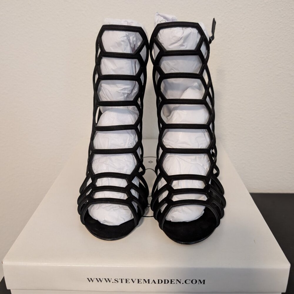 NEW Steve Madden Slithur Black Nubuck Heels, Size 7.5 - Picture 2 of 7